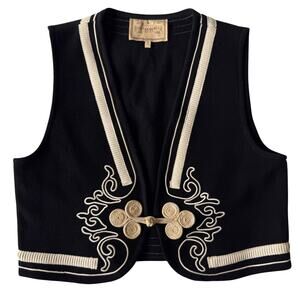 Double D Ranch Wool Embroidered Knot Closure Sleeveless Vest Small